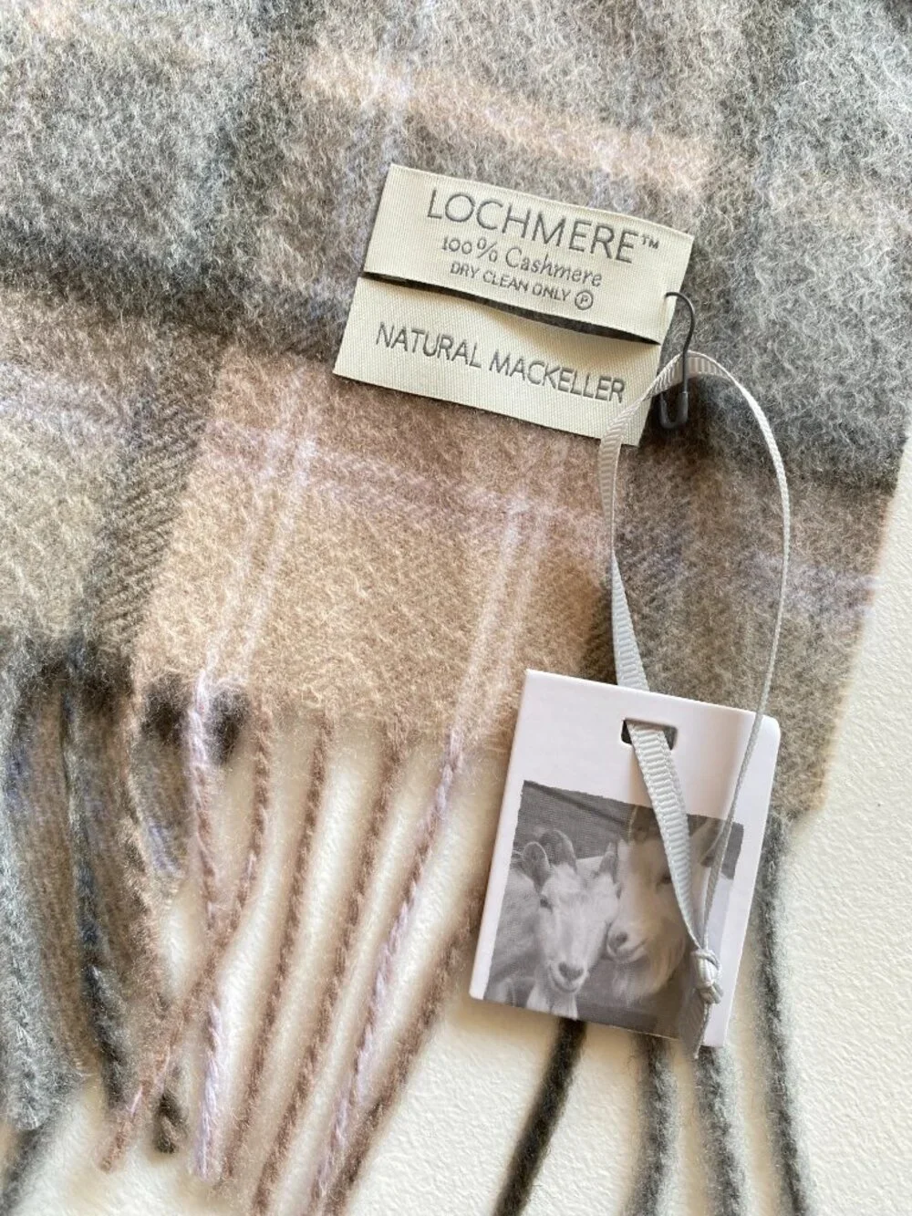 Lochmere 100% Cashmere NWT Plaid Scarf Beige Check Fringed Luxury Scarf 12